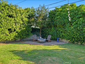2324 Roycroft Avenue, Long Beach CA 90815
