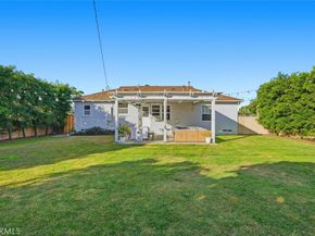 2324 Roycroft Avenue, Long Beach CA 90815