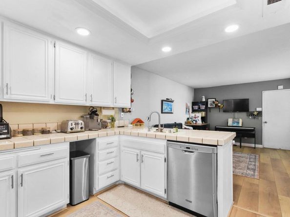 3015 Plaza Leonardo, Bonita CA 91902