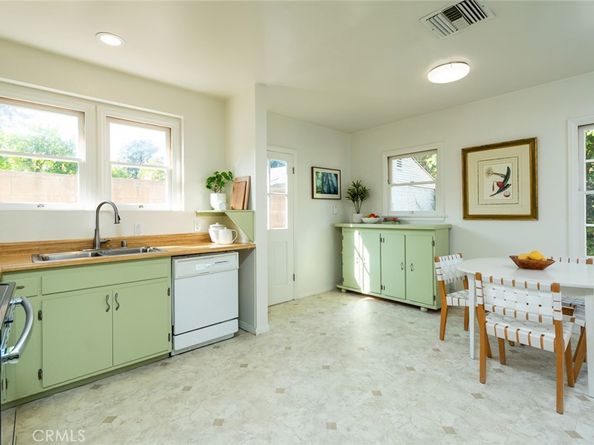 1737 Opechee Way, Glendale CA 91208