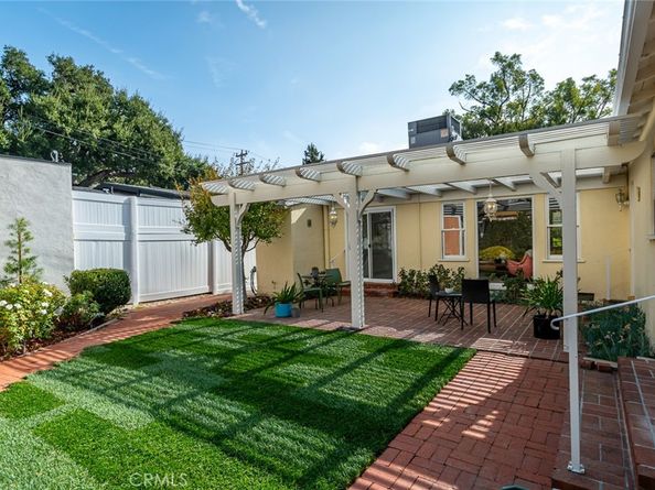 1737 Opechee Way, Glendale CA 91208