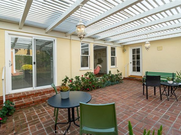 1737 Opechee Way, Glendale CA 91208