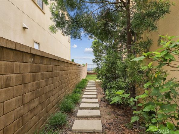 676 E Desert Willow Road, Azusa CA 91702