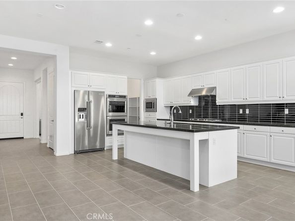 676 E Desert Willow Road, Azusa CA 91702