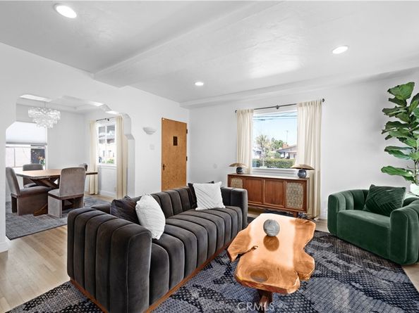 981 W Elberon Avenue, San Pedro CA 90731