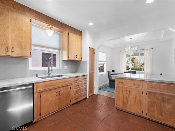 981 W Elberon Avenue, San Pedro CA 90731