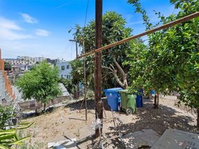 811 N Bunker Hill Avenue, Los Angeles CA 90012