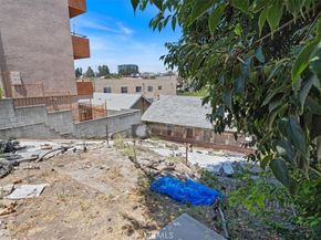 811 N Bunker Hill Avenue, Los Angeles CA 90012