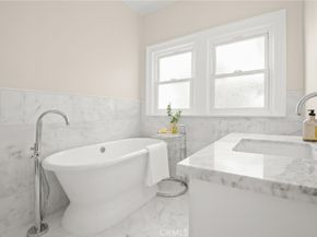 324 S Kingsley, Los Angeles CA 90020