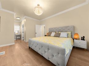 1081 Loma Avenue, Long Beach CA 90804