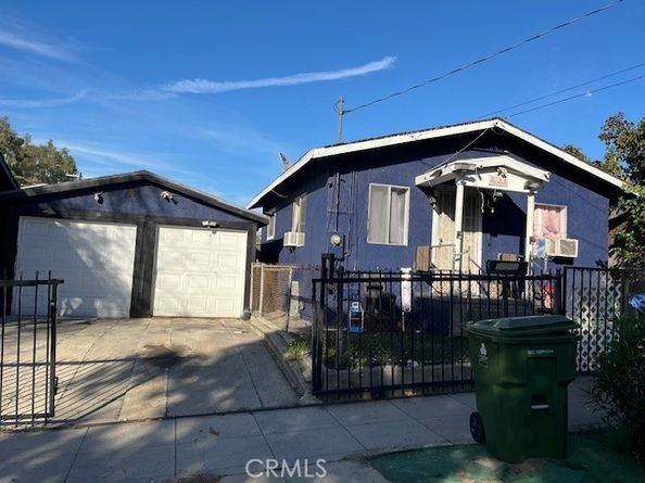 656 S Mott, Los Angeles CA 90023