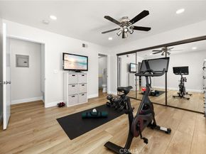 154 N Meridith Avenue 8, Pasadena CA 91106