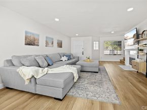 154 N Meridith Avenue 8, Pasadena CA 91106