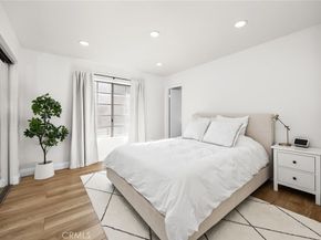 154 N Meridith Avenue 8, Pasadena CA 91106