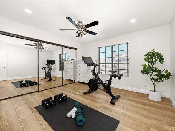 154 N Meridith Avenue 8, Pasadena CA 91106