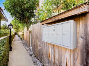 154 N Meridith Avenue 8, Pasadena CA 91106