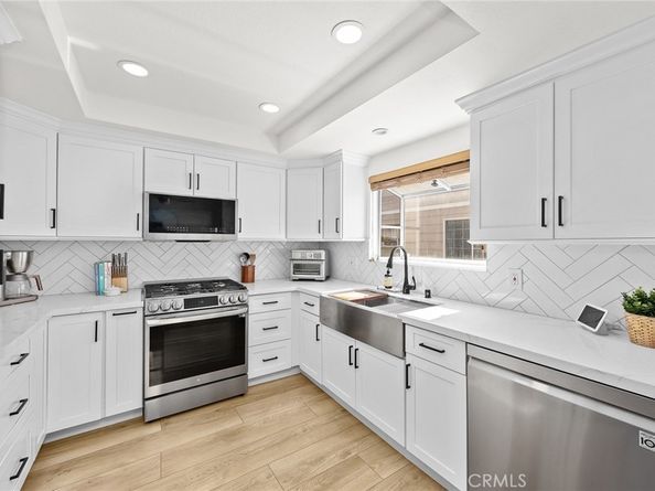 154 N Meridith Avenue 8, Pasadena CA 91106