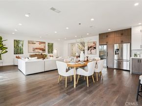 542 N Commonwealth Avenue, Silver Lake CA 90004