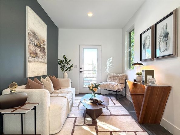 542 N Commonwealth Avenue, Silver Lake CA 90004