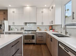 542 N Commonwealth Avenue, Silver Lake CA 90004