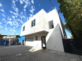 542 N Commonwealth Avenue, Silver Lake CA 90004