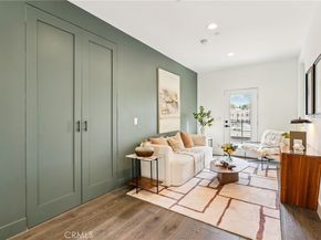 542 N Commonwealth Avenue, Silver Lake CA 90004