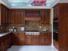 600 S Orange Grove Boulevard 2, Pasadena CA 91105