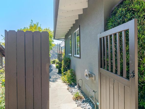 4031 CANYON DELL Drive, Altadena CA 91001