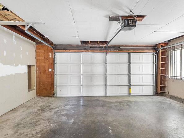 967 N El Molino Avenue, Pasadena CA 91104