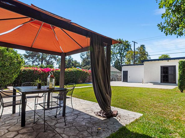 967 N El Molino Avenue, Pasadena CA 91104