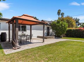 967 N El Molino Avenue, Pasadena CA 91104