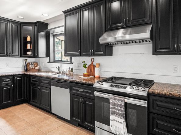 967 N El Molino Avenue, Pasadena CA 91104