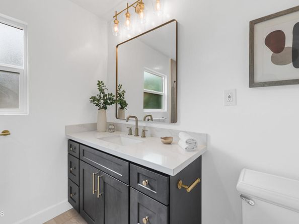 2176 Las Lunas Street, Pasadena CA 91107