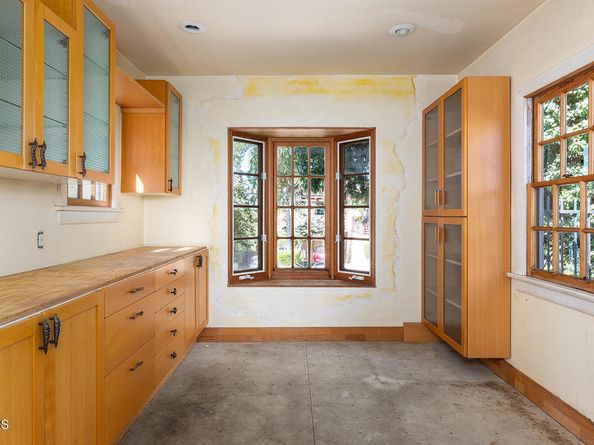 6218 Saylin Lane Lane, Los Angeles CA 90042