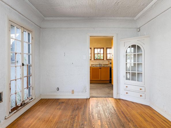 6218 Saylin Lane Lane, Los Angeles CA 90042