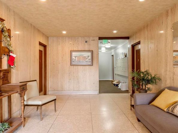 1299 Cordova Street 302, Pasadena CA 91106