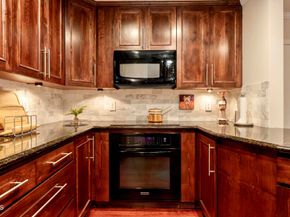 1299 Cordova Street 302, Pasadena CA 91106