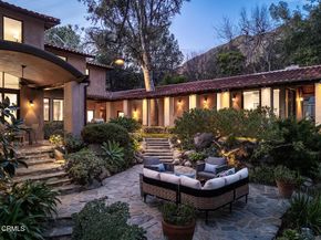 2217 Crescent Drive, Altadena CA 91001