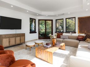 2217 Crescent Drive, Altadena CA 91001