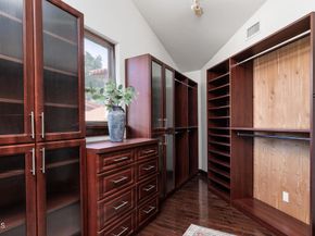 2217 Crescent Drive, Altadena CA 91001