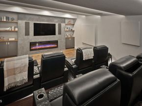 645 S San Rafael Avenue, Pasadena CA 91105