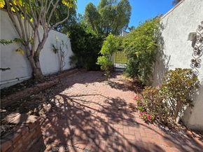 3514 Bahia Blanca W B, Laguna Woods CA 92637