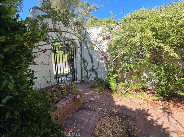 3514 Bahia Blanca W B, Laguna Woods CA 92637