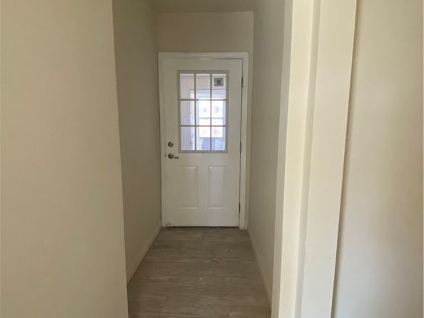 1727 W Santa Ana Boulevard, Santa Ana CA 92703