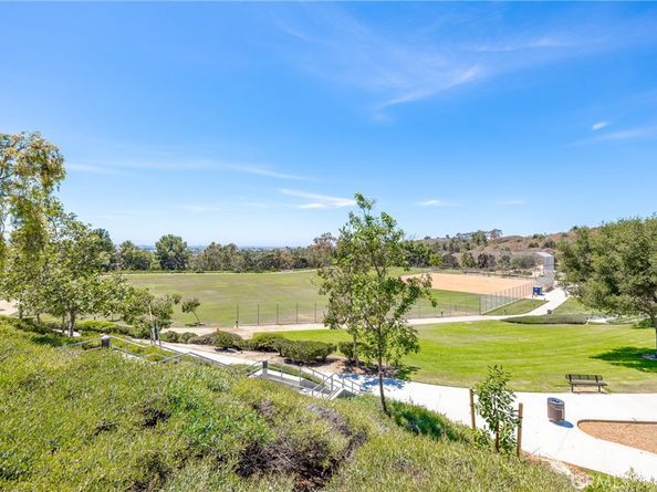 21011 Marin 103, Lake Forest CA 92630
