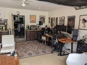 527 S Orchard Drive, Burbank CA 91506