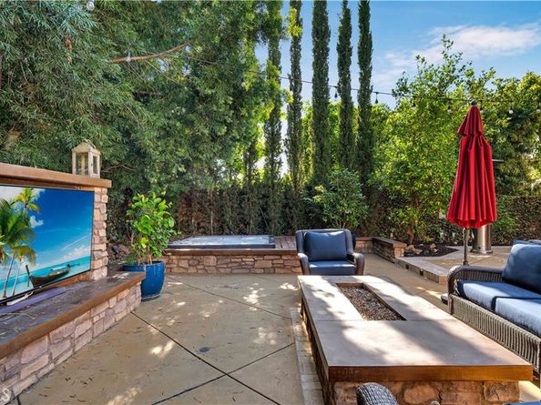 16 Bayleaf Lane, Irvine CA 92620