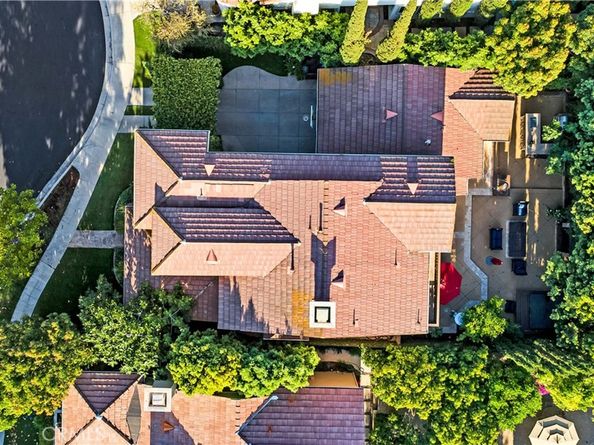16 Bayleaf Lane, Irvine CA 92620