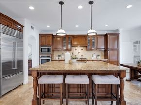 16 Bayleaf Lane, Irvine CA 92620