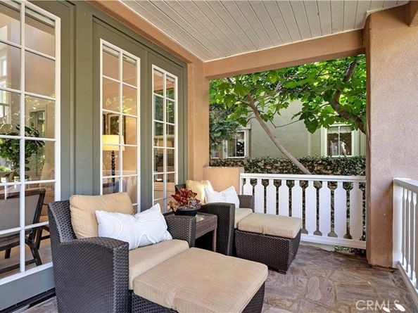 16 Bayleaf Lane, Irvine CA 92620
